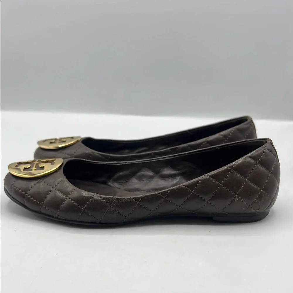 Tory Burch Sz 7 Benton Quilted Brown Gold Flats Minnie Ballerina Elegant Design